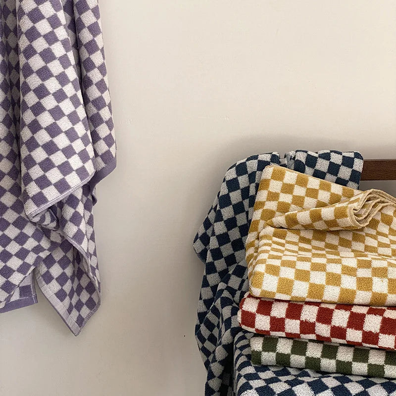 Retrogade Checker | Organic Cotton Bath Towel